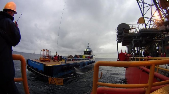 Turkish Vessel Blocks Russian Drill Platforms Transit in Black Sea