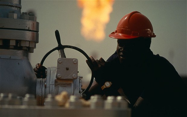Oil Prices 'Totally Unacceptable', Nigerian President tells Qatar's Ruler